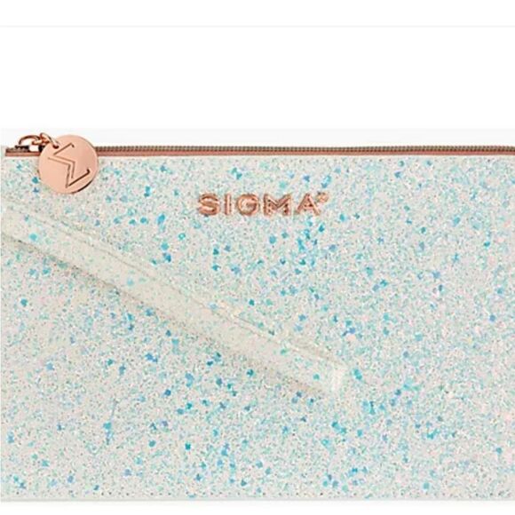 Sigma Beauty Holiday Glam Brush Set w/Beauty Bag - Picture 4 of 12